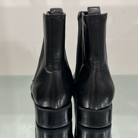 Katherine Lauren Ralph Lauren Black Chelsea Boots 6.5 US - Picture 4 of 16